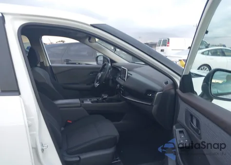 2022 Nissan Rogue S Fwd z USA, uszkodzony, nr VIN 5N1BT3AA9NC702604